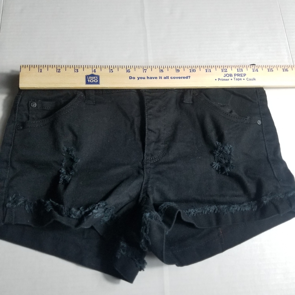 CELEBRITY PINK JUNIORS BLACK DISTRESSED JEAN SHORTS SIZE 7/28 - Picture 5 of 14
